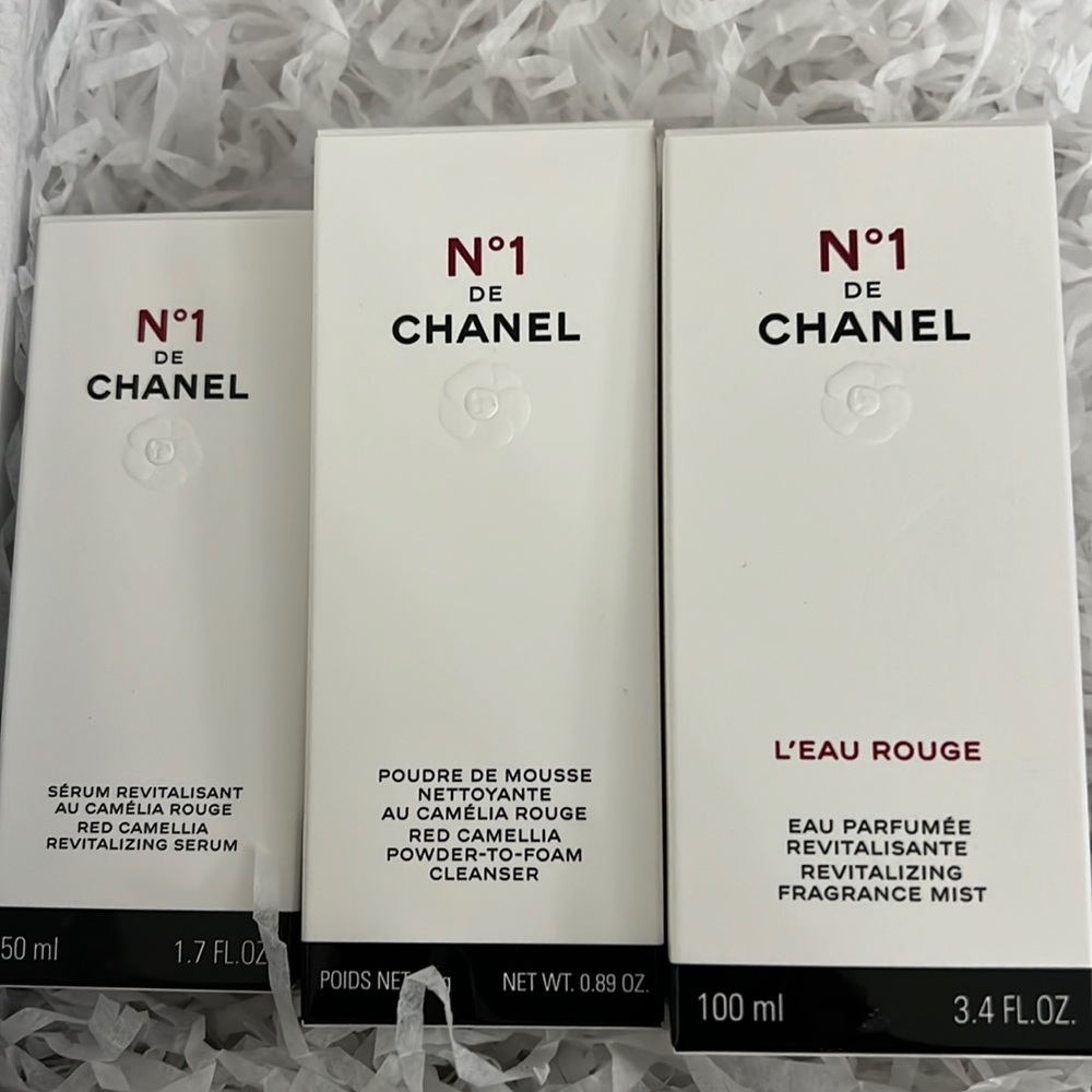 Chanel No 1 de Chanel (empty boxes)